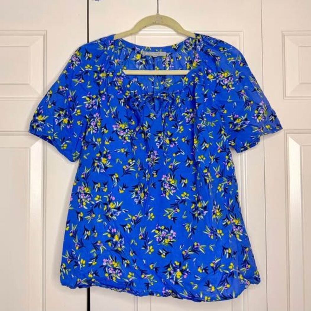 Daniel Rainn Blue Floral Tie Neck Flutter Sleeve Boho Blouse Women’s Size L